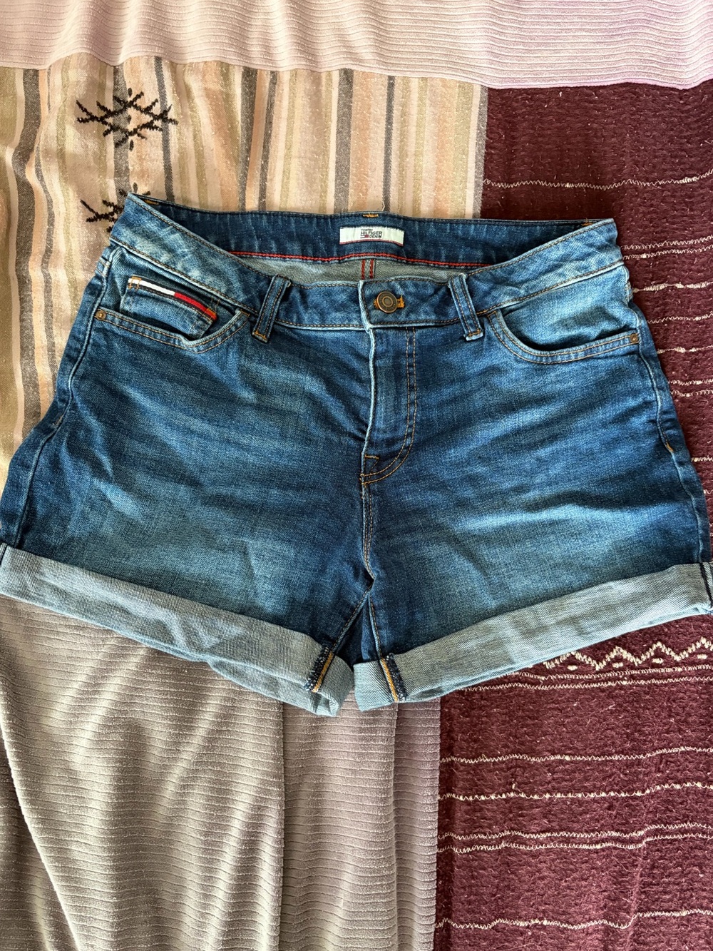 TOMMY HILFIGER - Denim Roll-Cuff Women’s Shorts - Blue